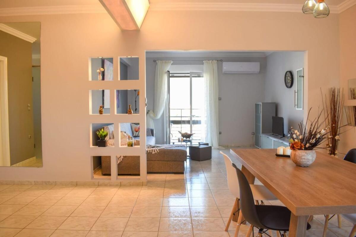 Cozy Flat On The Main Square, 10Min To The Sea Villa Каламата Екстериор снимка