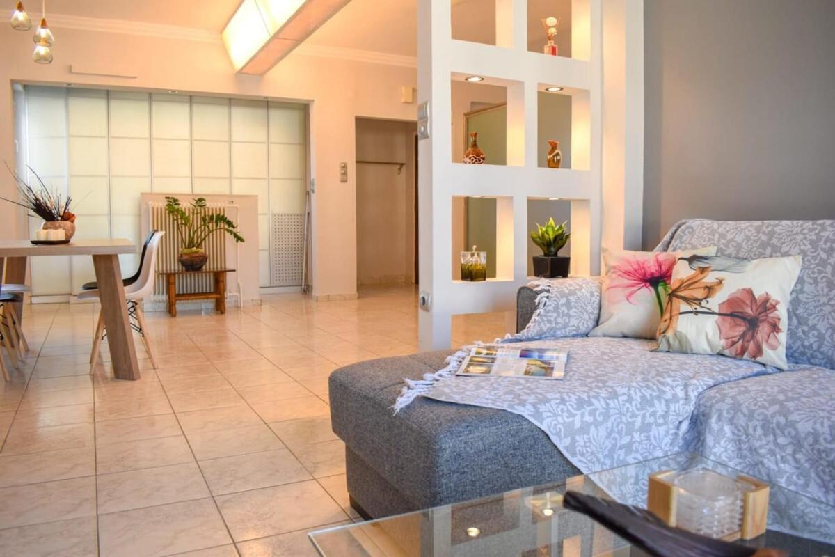 Cozy Flat On The Main Square, 10Min To The Sea Villa Каламата Екстериор снимка