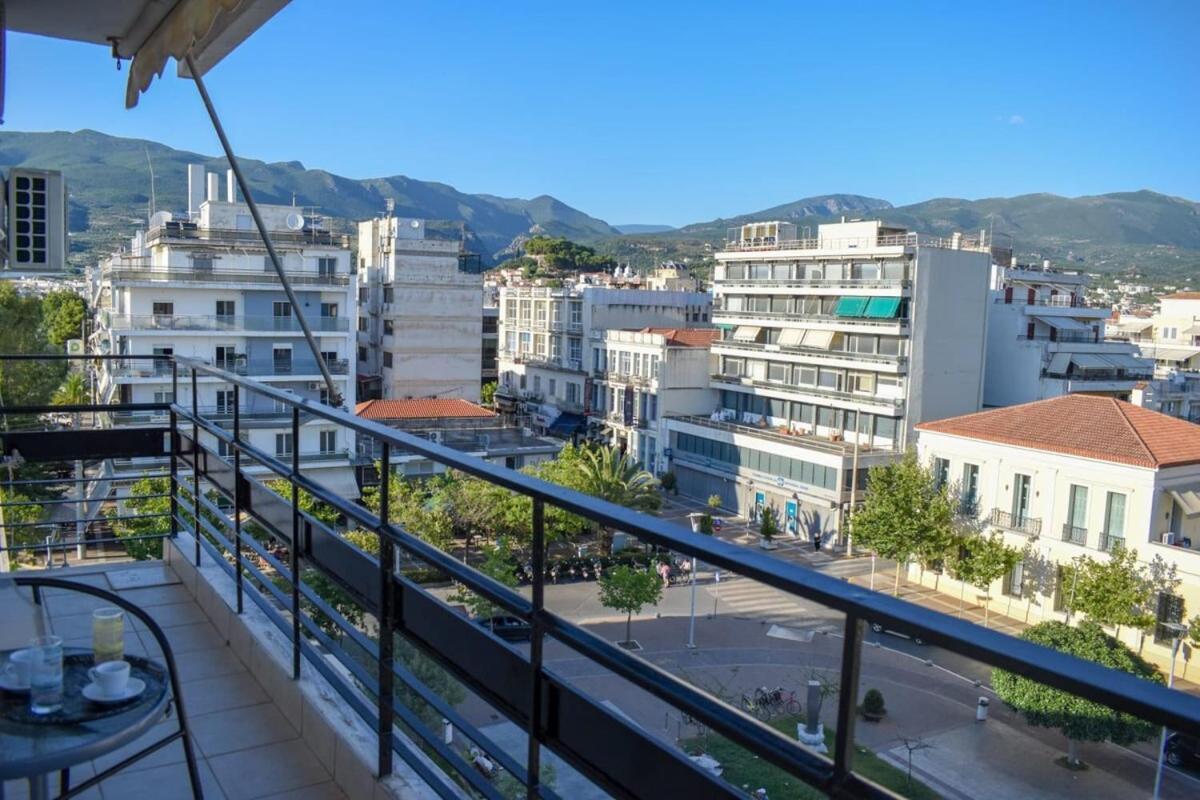 Cozy Flat On The Main Square, 10Min To The Sea Villa Каламата Екстериор снимка