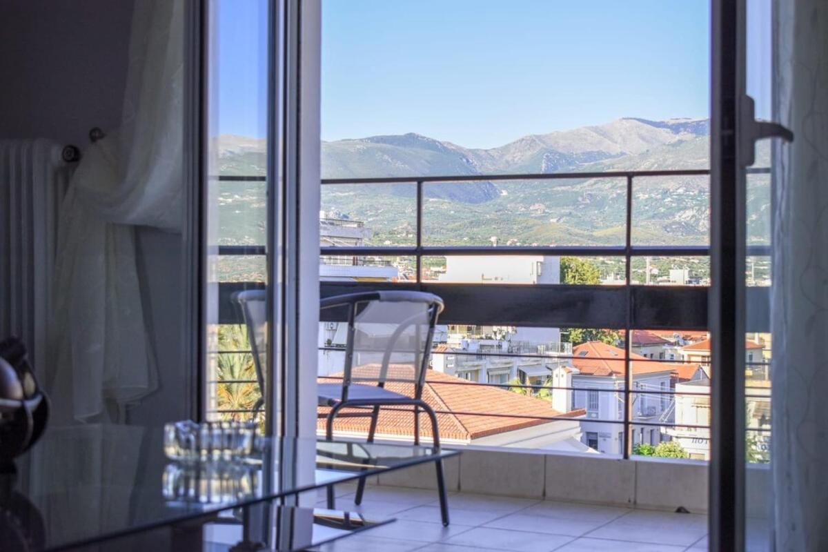 Cozy Flat On The Main Square, 10Min To The Sea Villa Каламата Екстериор снимка